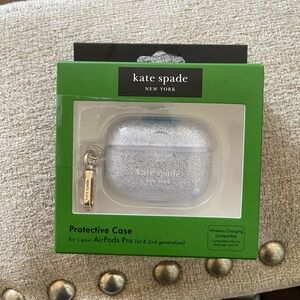 Kate Spade Black and Gold AirPods Pro Case